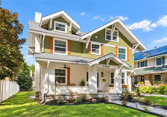 Photo 3 of Single family home for sale at 5840 Mcgee St, Kansas City, MO 64113 | MLS# 2642828 | Listing updated on 2026-10-08