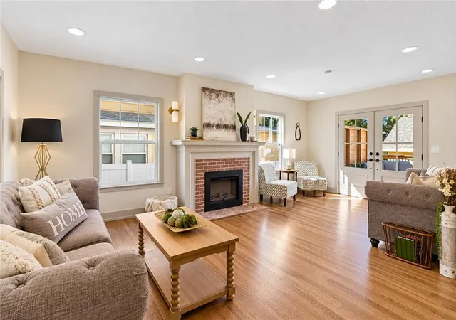 Photo 2 of Single family home for sale at 5840 Mcgee St, Kansas City, MO 64113 | MLS# 2642828 | Listing updated on 2026-10-19