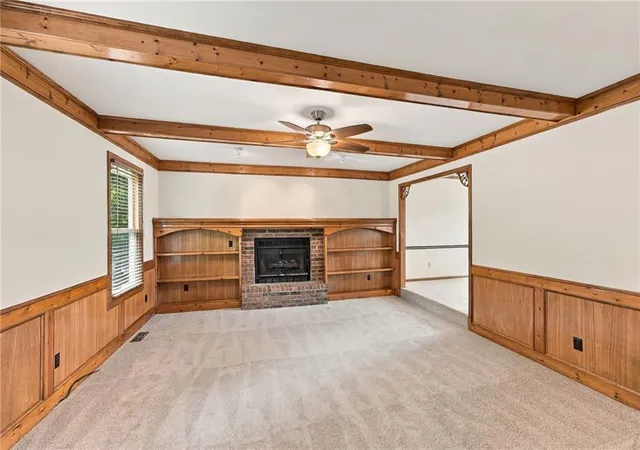 Photo 4 of Single family home for sale at 8325 Twilight Ln, Lenexa, KS 66219 | MLS# 2642832 | Listing updated on 2026-10-04