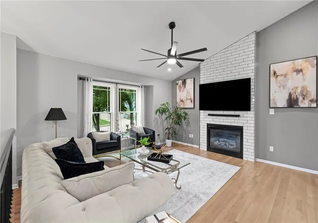Photo 2 of Single family home for sale at 405 Se Saratoga Dr, Blue Springs, MO 64014 | MLS# 2642839 | Listing updated on 2026-10-03
