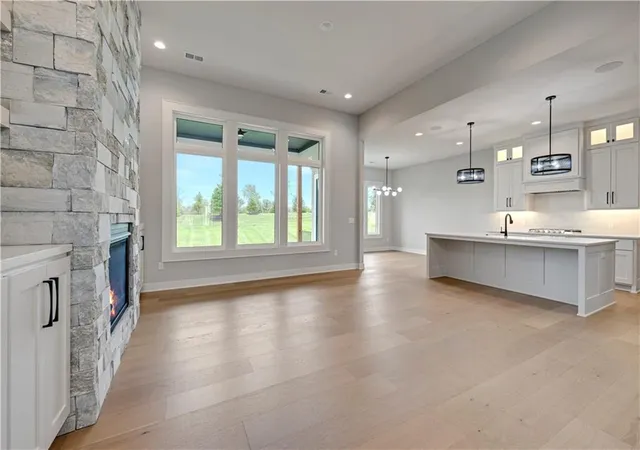 Photo 4 of Single family home for sale at 17105 Earnshaw St, Overland Park, KS 66221 | MLS# 2642845 | Listing updated on 2026-10-23