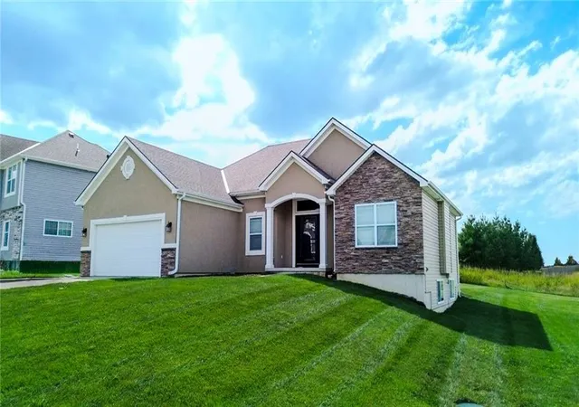 Photo 1 of Single family home for sale at 13944 Indian Ridge Rd, Saint Joseph, MO 64505 | MLS# 2642857 | Listing updated on 2026-09-18