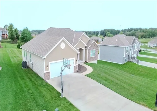 Photo 2 of Single family home for sale at 13944 Indian Ridge Rd, Saint Joseph, MO 64505 | MLS# 2642857 | Listing updated on 2026-09-18