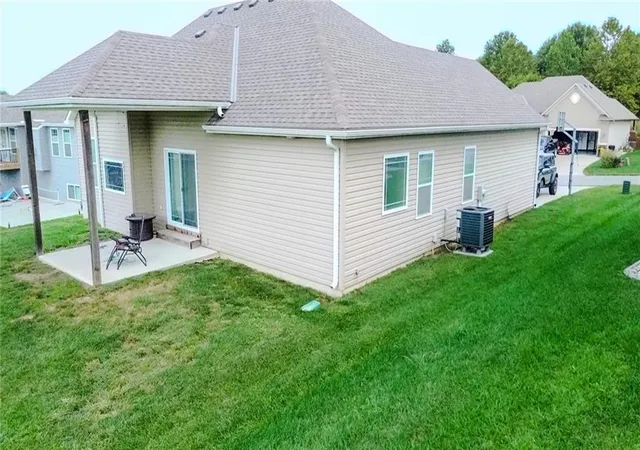 Photo 3 of Single family home for sale at 13944 Indian Ridge Rd, Saint Joseph, MO 64505 | MLS# 2642857 | Listing updated on 2026-09-18