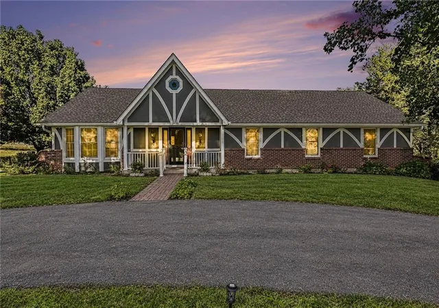 Single family home for sale at 2806 E 215th Street, Belton, MO 64012 | MLS# 2642861