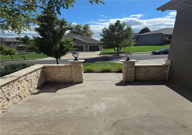 Photo 3 of Sale Pending at 18804 99th Street, Lenexa, KS 66220 | MLS# 2642864 | Listing updated on 2026-09-25