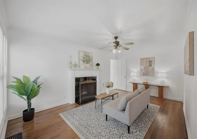 Photo 2 of Single family home for sale at 27 E 85th Street, Kansas City, MO 64114 | MLS# 2642865 | Listing updated on 2026-09-28