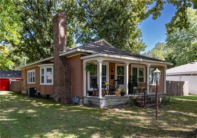 Photo 2 of Single family home for sale at 208 W Euclid St, Pittsburg, KS 66762 | MLS# 2642869 | Listing updated on 2026-09-26