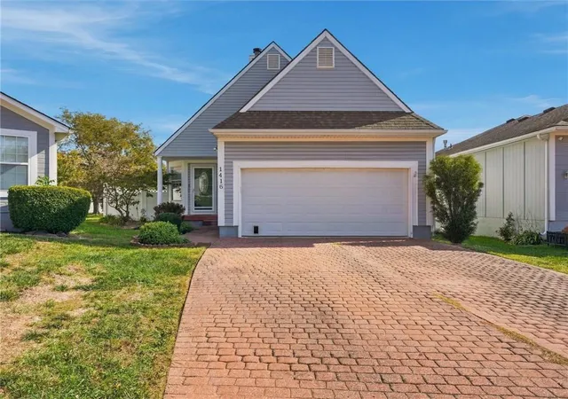 Single family home for sale at 1416 NW Primrose Ln, Blue Springs, MO 64015 | MLS# 2642870