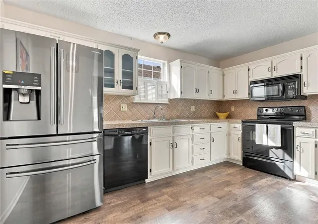 Photo 3 of Single family home for sale at 1416 NW Primrose Ln, Blue Springs, MO 64015 | MLS# 2642870 | Listing updated on 2026-10-29