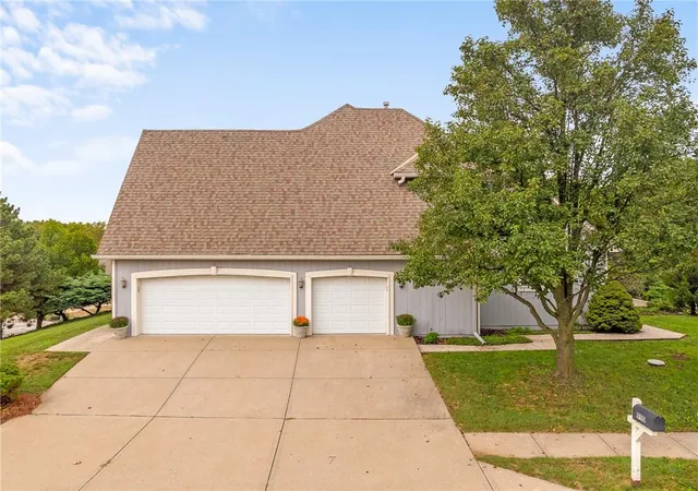 Photo 2 of Single family home for sale at 9110 Nw 86th Terrace, Kansas City, MO 64153 | MLS# 2642875 | Listing updated on 2026-10-07