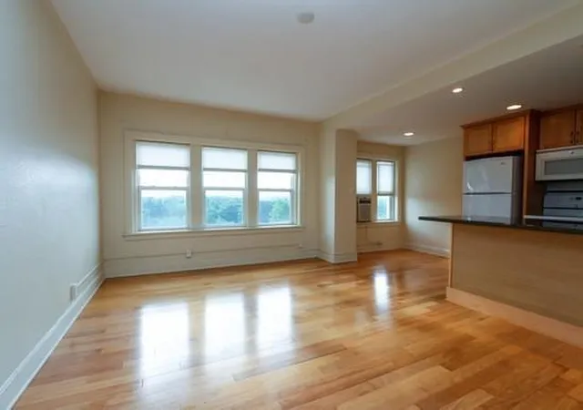 Photo 2 of Condo for sale at 323 E Emmanuel Cleaver Blvd #7C, Kansas City, MO 64112 | MLS# 2642887 | Listing updated on 2026-09-20