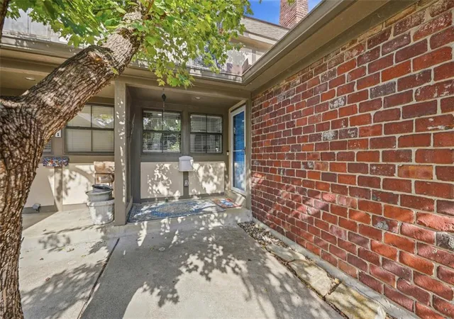 Photo 3 of Condo for sale at 10213 Foster St, Overland Park, KS 66212 | MLS# 2642897 | Listing updated on 2026-10-03