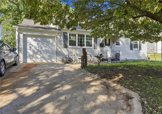 Photo 1 of Single family home for sale at 10912 E 59th Street, Raytown, MO 64133 | MLS# 2642902 | Listing updated on 2026-10-08