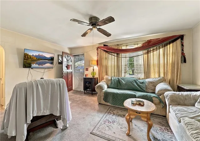 Photo 3 of Single family home for sale at 10912 E 59th Street, Raytown, MO 64133 | MLS# 2642902 | Listing updated on 2026-10-08