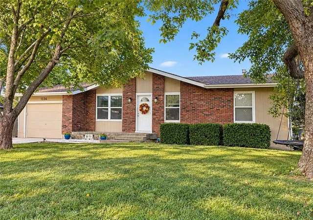 Photo 1 of Single family home for sale at 1336 Tall Grass Dr, Eudora, KS 66025 | MLS# 2642910 | Listing updated on 2026-10-08