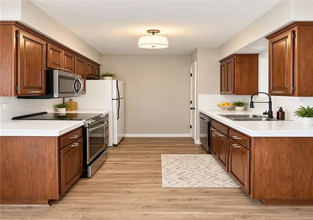 Photo 3 of Condo for sale at 406 W 104th Unit C St #C, Kansas City, MO 64114 | MLS# 2642927 | Listing updated on 2026-10-03