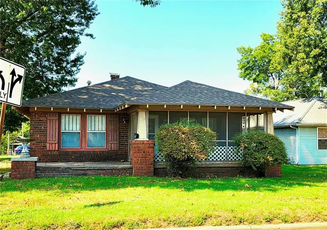 Photo 1 of Single family home for sale at 1112 S Joplin, Pittsburg, KS 66762 | MLS# 2642930 | Listing updated on 2026-09-21