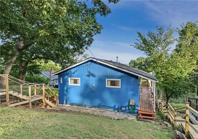 Photo 3 of Single family home for sale at 15 M St, Lees Summit, MO 64086 | MLS# 2642934 | Listing updated on 2026-10-08