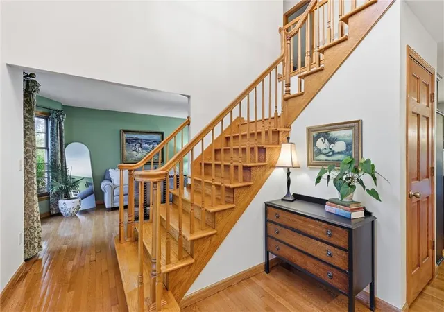 Photo 3 of Single family home for sale at 724 N Singletree St, Olathe, KS 66061 | MLS# 2642937 | Listing updated on 2026-10-01