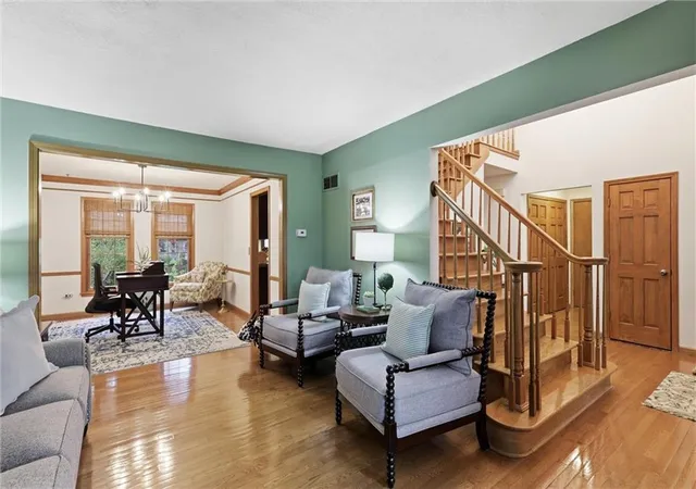 Photo 4 of Single family home for sale at 724 N Singletree St, Olathe, KS 66061 | MLS# 2642937 | Listing updated on 2026-10-01