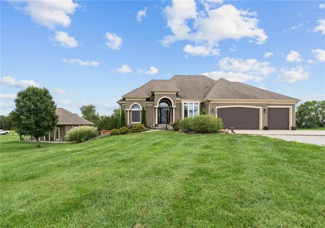 Photo 1 of Single family home for sale at 4460 Meadow Ct, Wellsville, KS 66092 | MLS# 2642945 | Listing updated on 2026-10-02