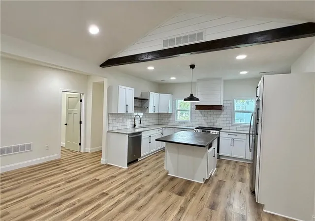 Photo 2 of Single family home for sale at 401 Franklin St, Warrensburg, MO 64093 | MLS# 2642950 | Listing updated on 2026-10-05