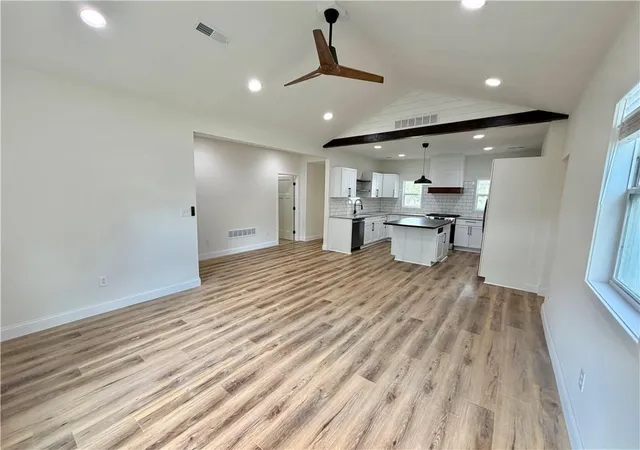 Photo 3 of Single family home for sale at 401 Franklin St, Warrensburg, MO 64093 | MLS# 2642950 | Listing updated on 2026-10-05