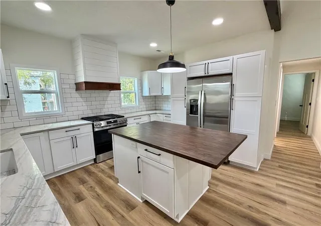 Photo 4 of Single family home for sale at 401 Franklin St, Warrensburg, MO 64093 | MLS# 2642950 | Listing updated on 2026-10-05