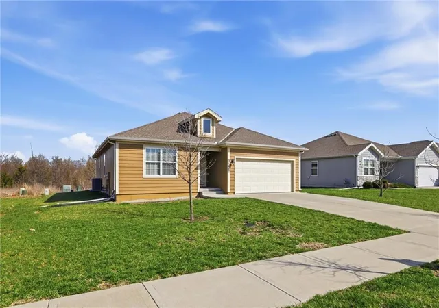 Photo 3 of Single family home for sale at 31687 W 172nd Street, Gardner, KS 66030 | MLS# 2642951 | Listing updated on 2026-09-25