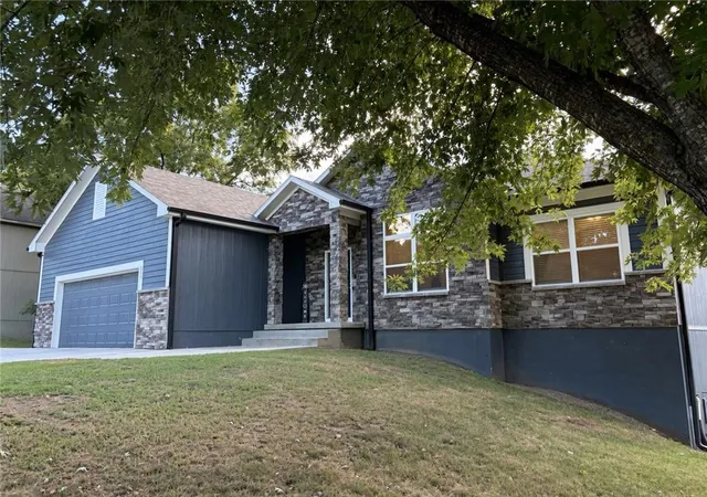 Photo 2 of Single family home for sale at 609 Campbell St, Pleasant Hill, MO 64080 | MLS# 2642952 | Listing updated on 2026-09-19