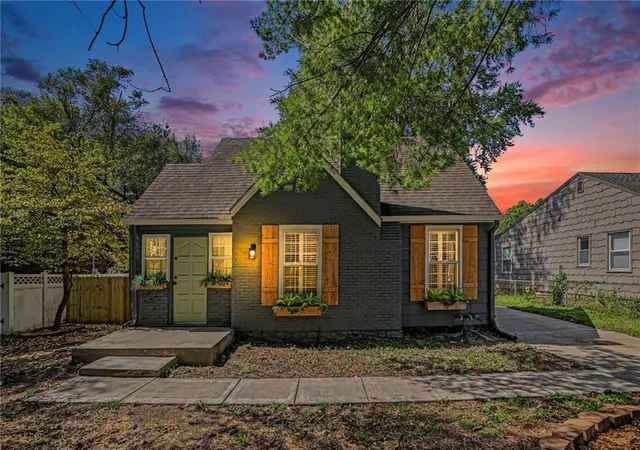 Photo 27 of Single family home for sale at 5406 Ash St, Roeland Park, KS 66205 | MLS# 2642959 | Listing updated on 2026-10-16