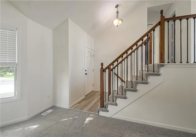 Photo 3 of Single family home for sale at 14105 Lora St, Smithville, MO 64089 | MLS# 2642962 | Listing updated on 2026-10-02