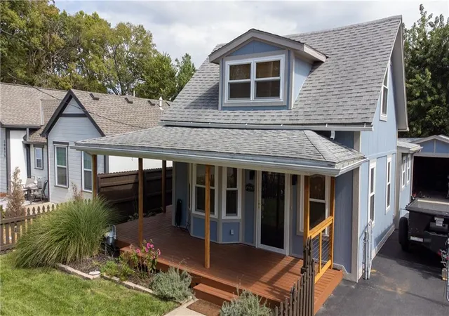 Photo 1 of Single family home for sale at 19885 S Main St, Spring Hill, KS 66083 | MLS# 2642963 | Listing updated on 2026-10-05