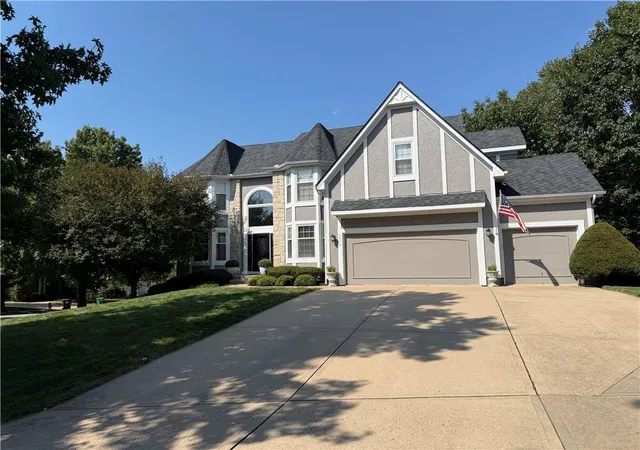 Photo 1 of Single family home for sale at 5316 W 132 Street, Overland Park, KS 66209 | MLS# 2642965 | Listing updated on 2026-10-14