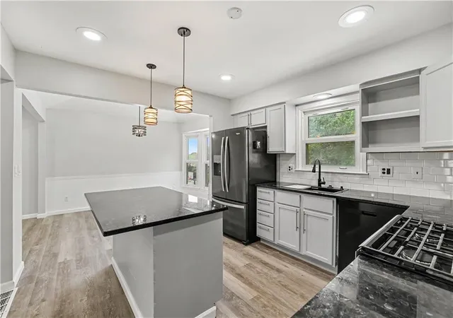 Photo 3 of Single family home for sale at 6012 E 107th Terrace, Kansas City, MO 64134 | MLS# 2642969 | Listing updated on 2026-09-28
