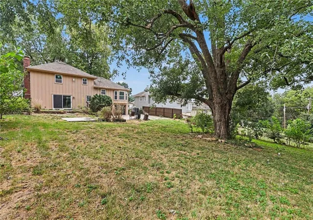Photo 4 of Single family home for sale at 6012 E 107th Terrace, Kansas City, MO 64134 | MLS# 2642969 | Listing updated on 2026-09-19