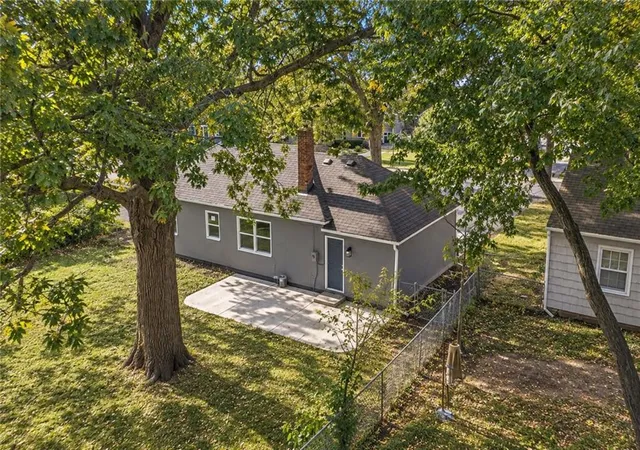 Photo 3 of Single family home for sale at 5117 Rosewood Dr, Roeland Park, KS 66205 | MLS# 2642979 | Listing updated on 2026-10-08