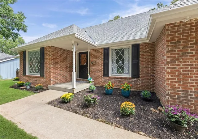 Photo 2 of Single family home for sale at 8905 Lamar Ave, Overland Park, KS 66207 | MLS# 2642984 | Listing updated on 2026-09-30