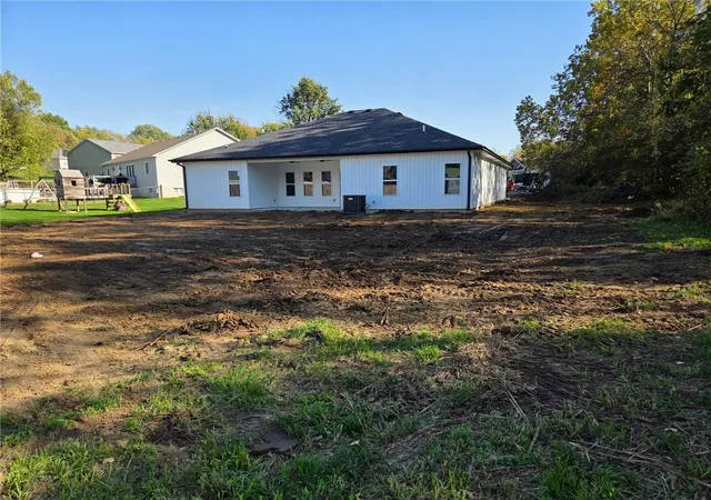 Photo 45 of Single family home for sale at 105 W Fawn Dr, Savannah, MO 64485 | MLS# 2642988 | Listing updated on 2026-10-19