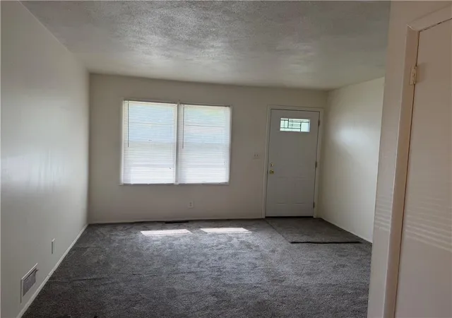 Photo 2 of Single family home for sale at 4610 E 40th Street, Kansas City, MO 64130 | MLS# 2642994 | Listing updated on 2026-09-19