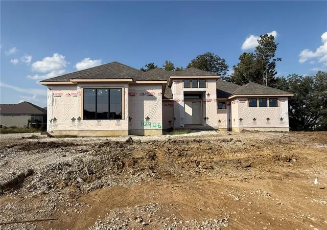 Photo 3 of Single family home for sale at 10906 West 173rd Ter, Overland Park, KS 66221 | MLS# 2643000 | Listing updated on 2026-09-27