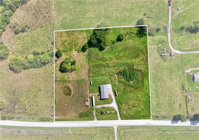 Photo 40 of Sale Pending at 4845 SW Springtown Rd, Plattsburg, MO 64477 | MLS# 2643006 | Listing updated on 2026-09-22