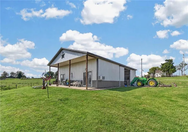 Photo 4 of Single family home for sale at 4845 SW Springtown Rd, Plattsburg, MO 64477 | MLS# 2643006 | Listing updated on 2026-09-19