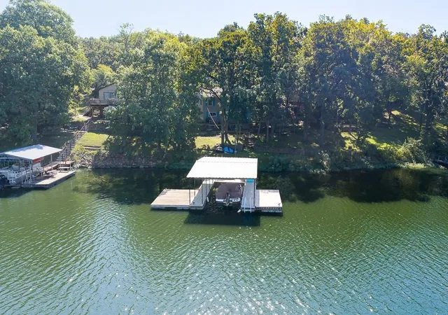 Single family home for sale at 5037 Saratoga Dr, Mc Louth, KS 66054 | MLS# 2643007