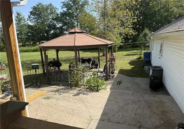 Photo 4 of Single family home for sale at 501 N 7th Street, La Cygne, KS 66040 | MLS# 2643016 | Listing updated on 2026-09-29