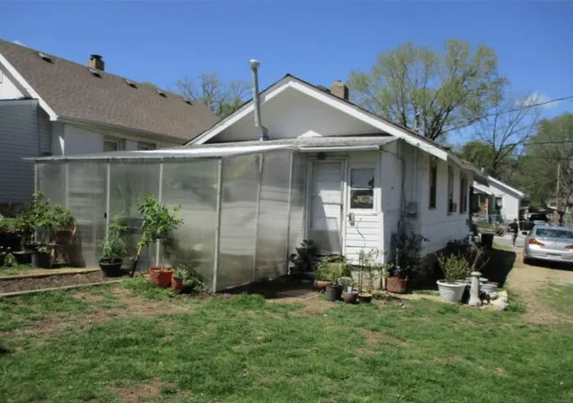 Photo 2 of Single family home for sale at 1827 E 82nd Terrace, Kansas City, MO 64132 | MLS# 2643023 | Listing updated on 2026-10-28