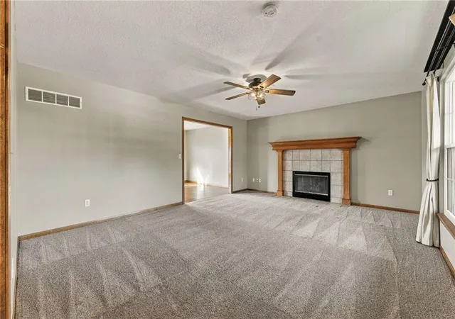 Photo 3 of Single family home for sale at 9101 Ne 109th* Ter, Kansas City, MO 64157 | MLS# 2643025 | Listing updated on 2026-09-19