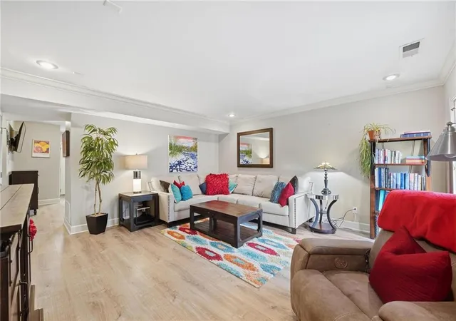 Listing Photo 4 - Condo for sale in building located at 506 W 10th St, Kansas City, MO 64105