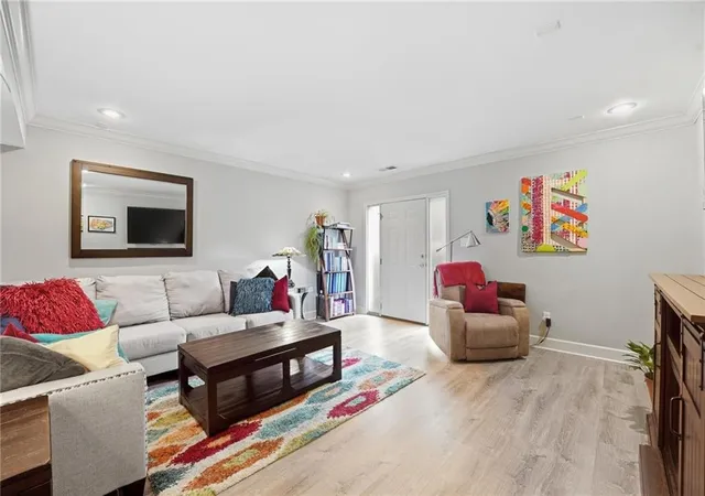 Listing Photo 5 - Condo for sale in building located at 506 W 10th St, Kansas City, MO 64105